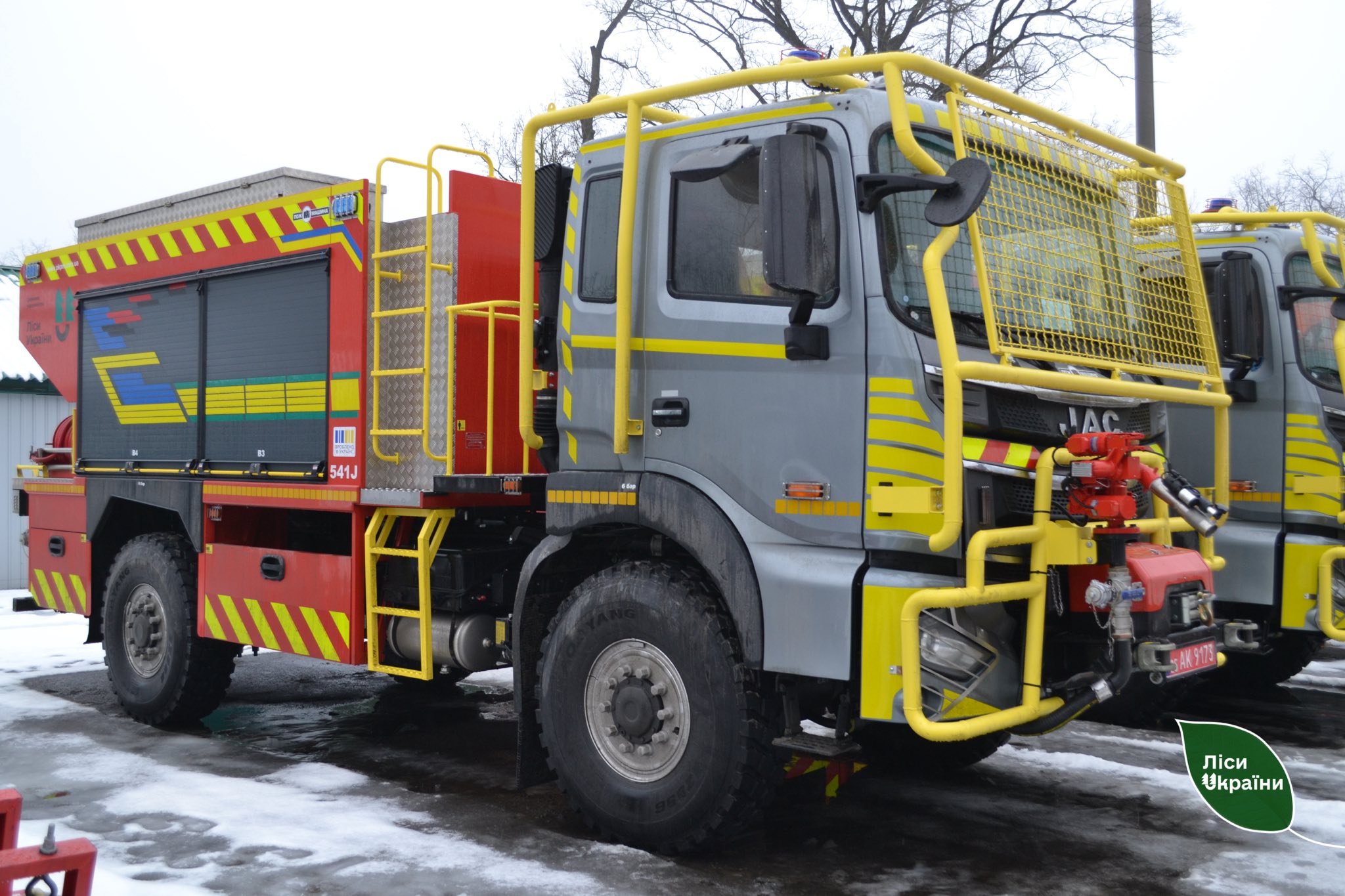 Нові пожежні автомобілі та оновлення інвентарю: як у філії “Слобожанський лісовий офіс” готуються до пожежонебезпечного періоду
