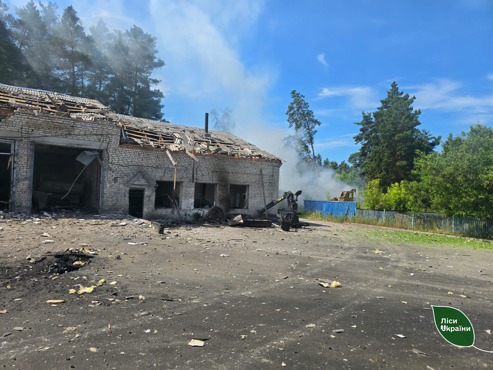 Російська ракета влучила у підрозділ Шосткинського надлісництва ДП «Ліси України»