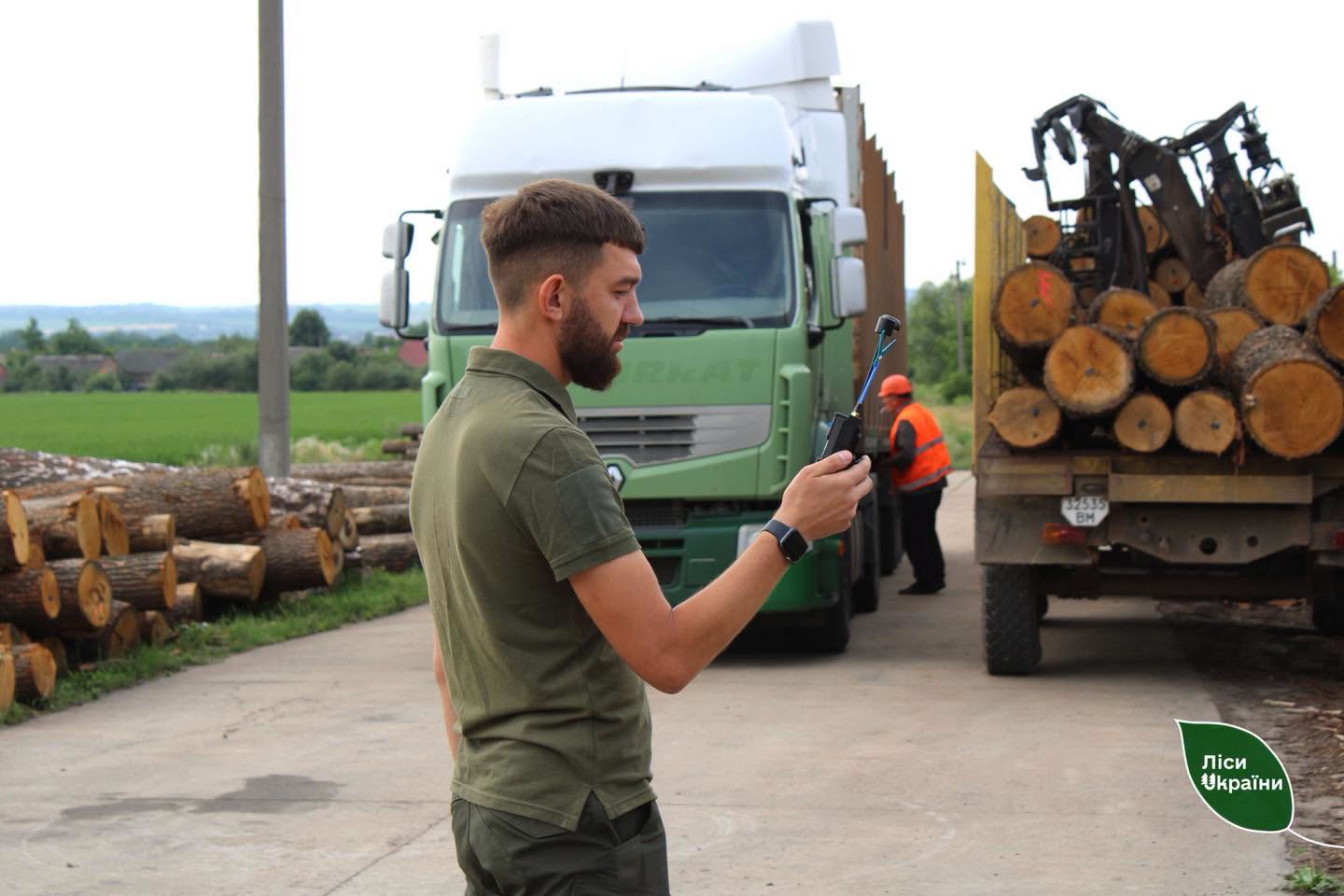 Детектори дронів: зменшуємо ризики відвантаження деревини на прикордонні!